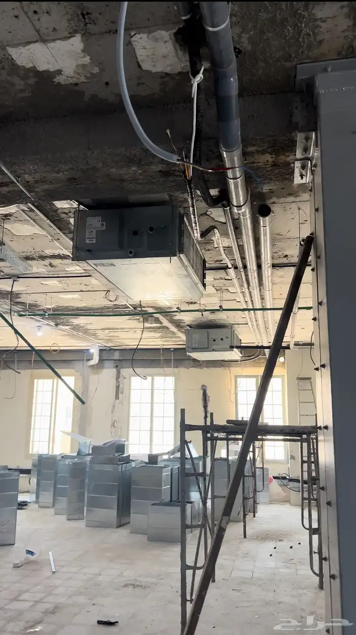 دكت مخفي للمحلات التجارية والمباني الإدارية 6