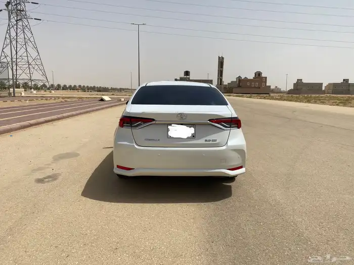 كورولا 2021 بريمي نص فل 2000cc 4
