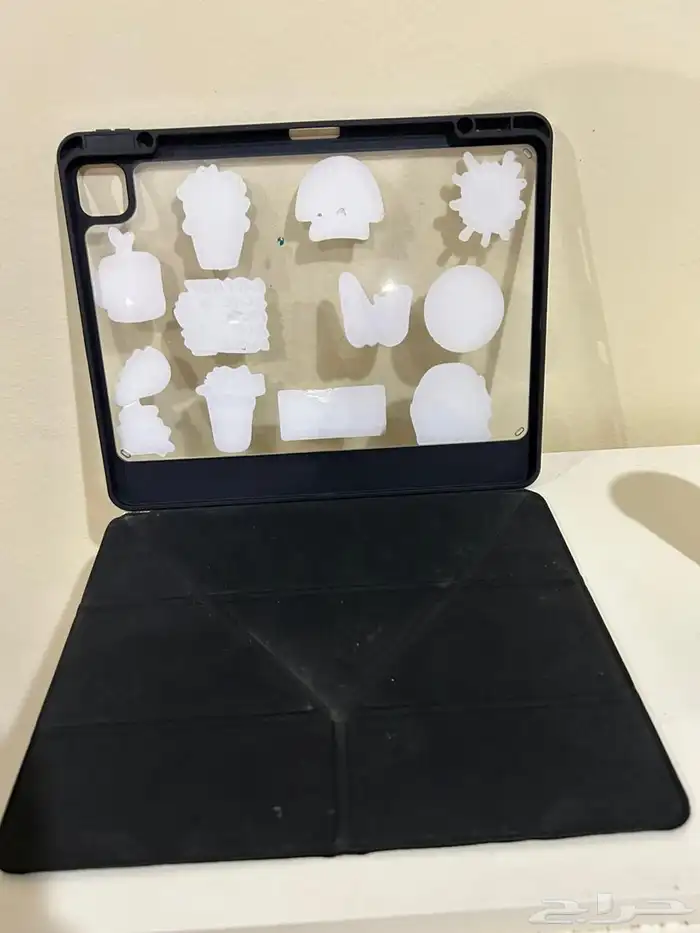 كفر ايباد برو مع غلاف ومكان للقلم جميل مع ملصقات لطيفة 3