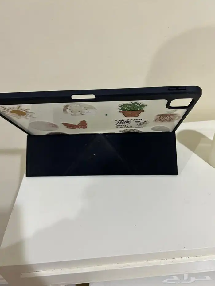 كفر ايباد برو مع غلاف ومكان للقلم جميل مع ملصقات لطيفة 4