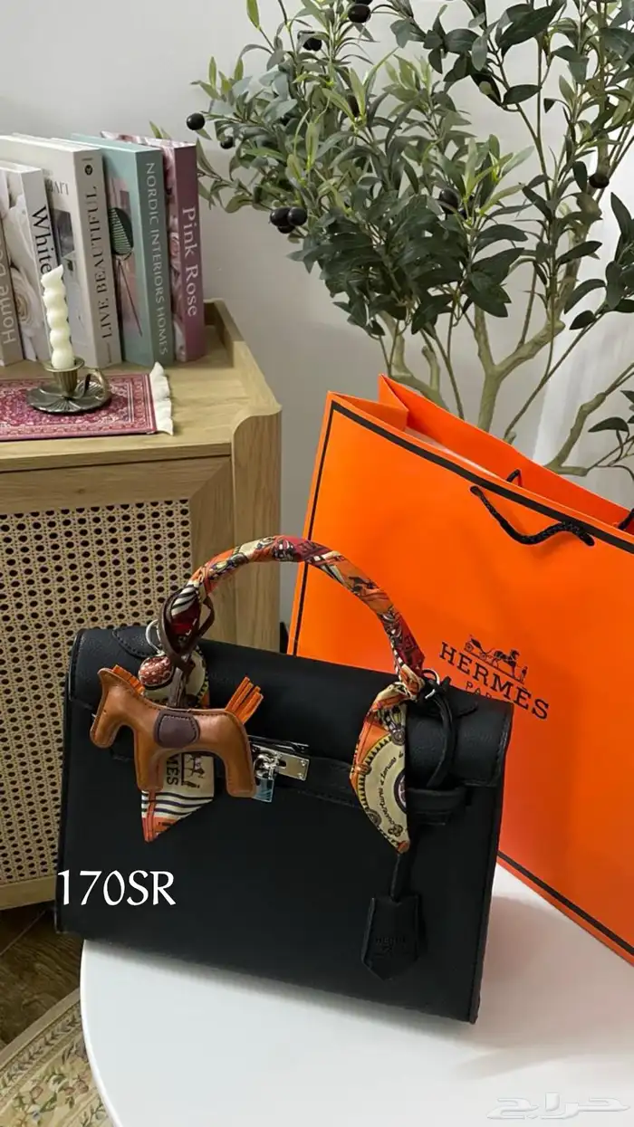 شنط ماركة درجة اولى 16