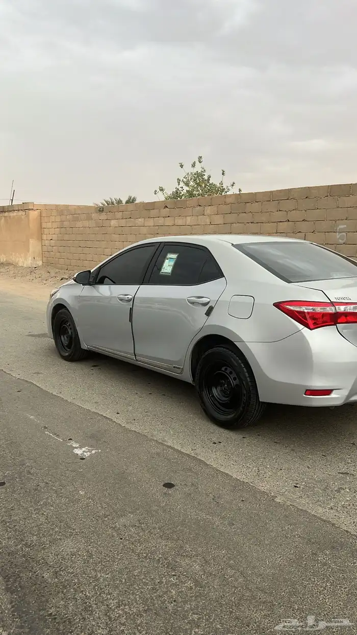 كورولا 2015 للبيع 4