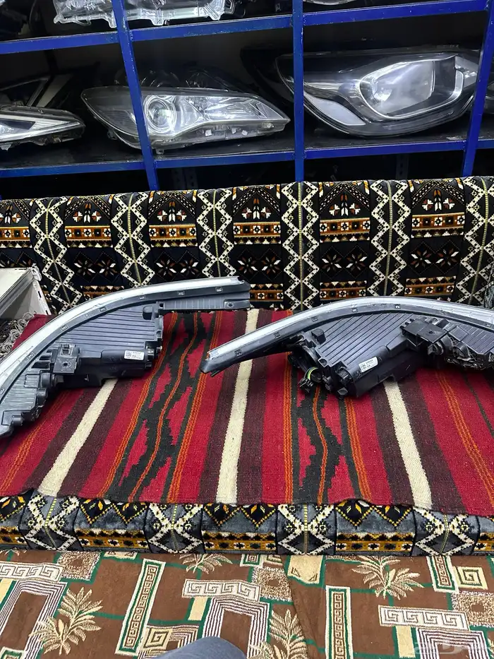 شمعات اكسنت 2021 تم بيع اليمين متوفر يسار جهت السايق 6