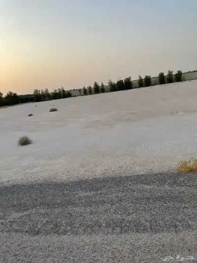 للإيجار ارض مدفونه طين عليها سور خرسانه 3