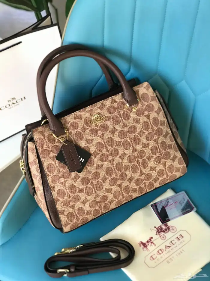 شنط ماركات حجم كبير للجامعة 59