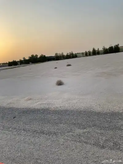 للإيجار ارض مدفونه طين عليها سور خرسانه 2