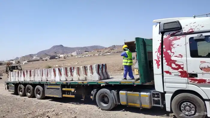 تريلا سطحة وجوانب وبرادة و ستاير من جدة للدمام جاهز للتحميل 12
