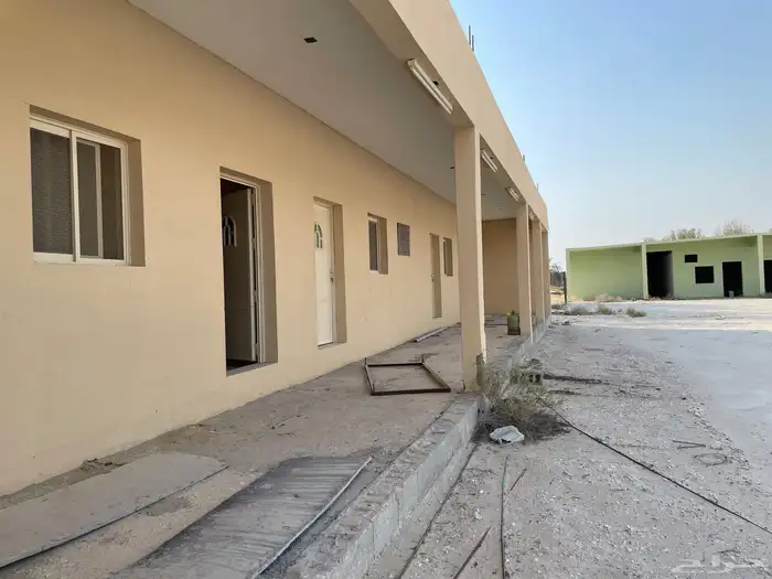 للإيجار أو البيع مزرعه مسوره طابوق وخرسانه 10