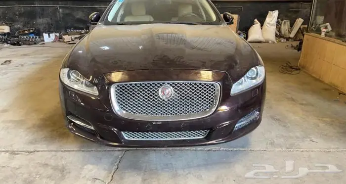 جاكور 2015 XJ للبيع قطع غيار فقط فقط 1