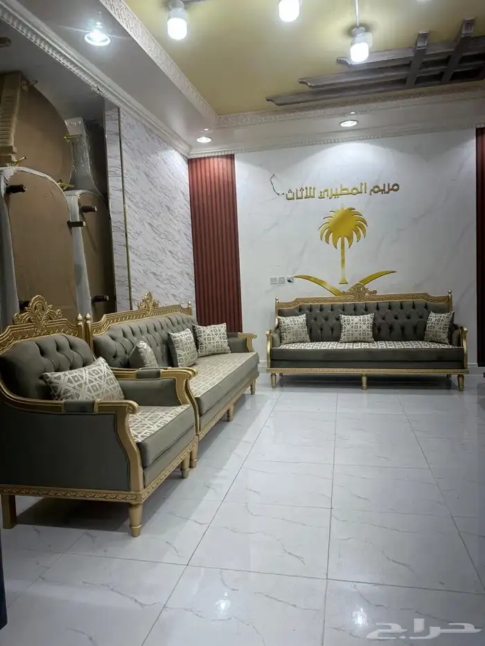 كنب جديد من المصنع ملكي كلاسيك ومتصل 0