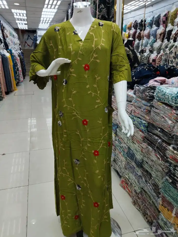 قمصان روز نسائية 77