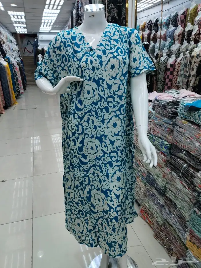 قمصان روز نسائية 69