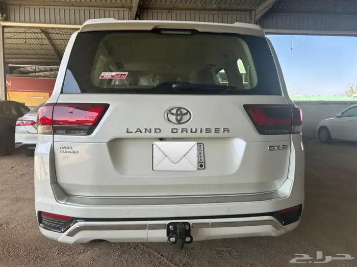 جيب لاندكروزر ابيض GXR 3 2024 اصفار سعودي (تم البيع) 1