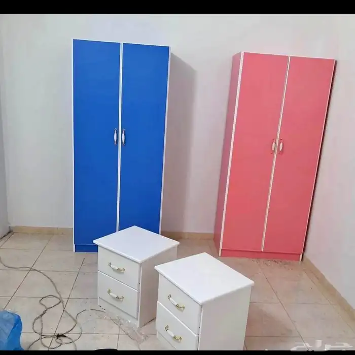 سرير خشب متوفر جديد دولاب ملابس صغير و كبير 17