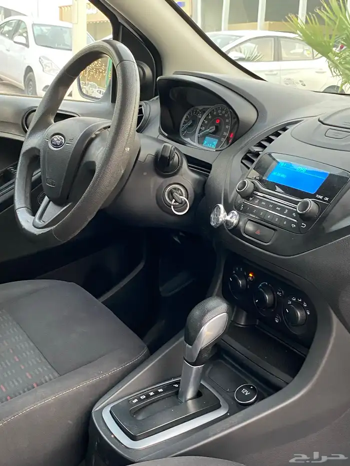 فورد فيجو 25