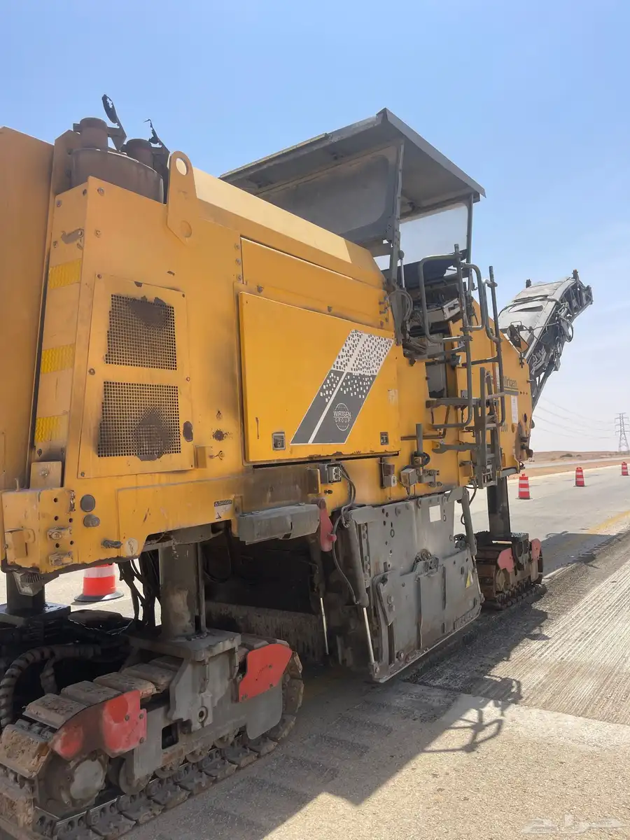 قشاطه اسفلت2متر شغل باليوميه او بالمتر اداخل وخارج الرياض 0