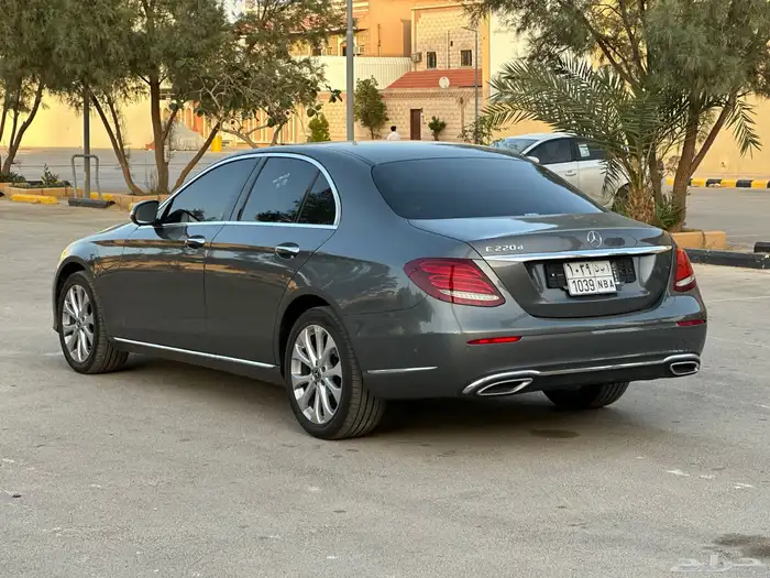 مرسيدس E220 ديزل 2019 2020 سيارتين للبيع 2