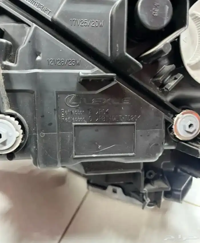 شمعات لكزس ان اكس اصليه وكالة 2023 5