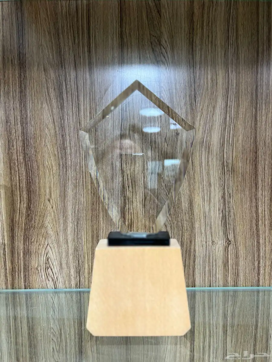 دروع كريستال 12