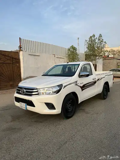 هايلوكس. تم البيع 3