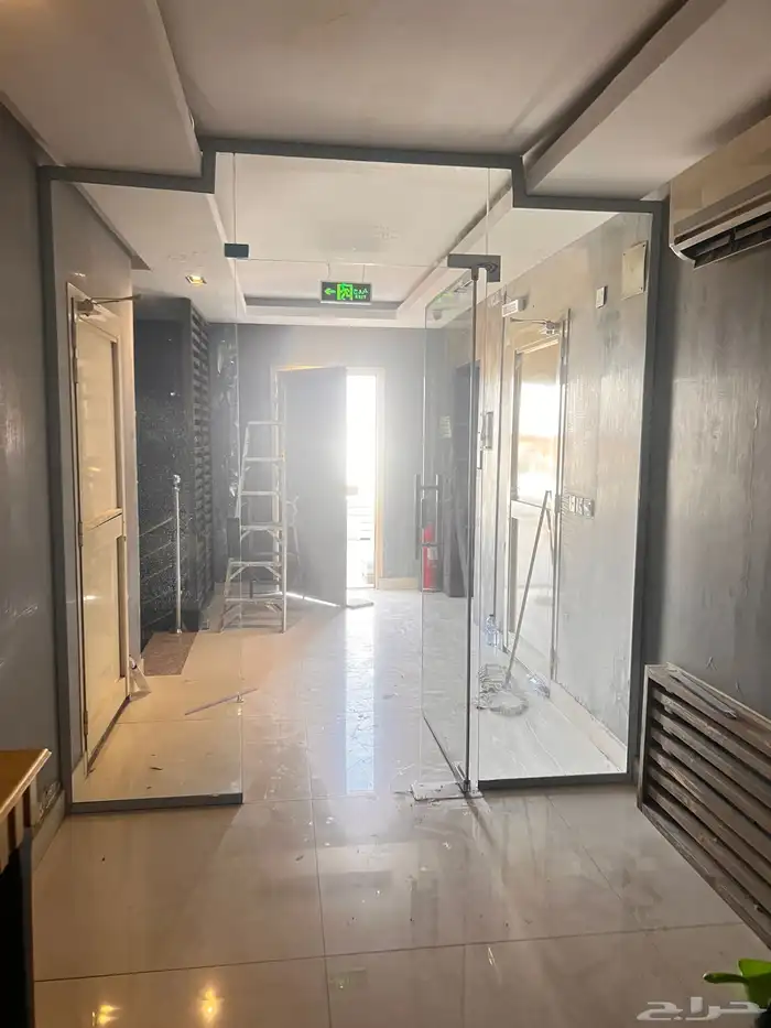 زجاج سكريت بحدث المواصفات العالمية 18