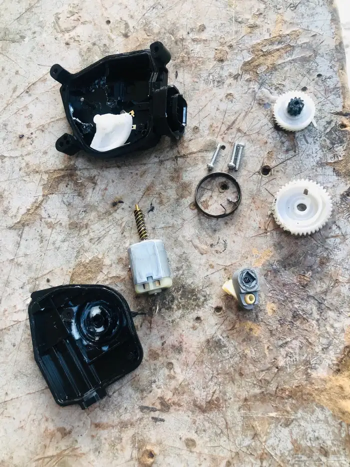 اصلاح قفل خلفي هونداي H1 1