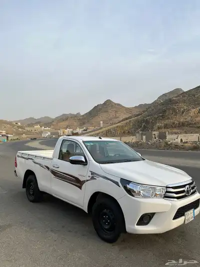 هايلوكس. تم البيع 4