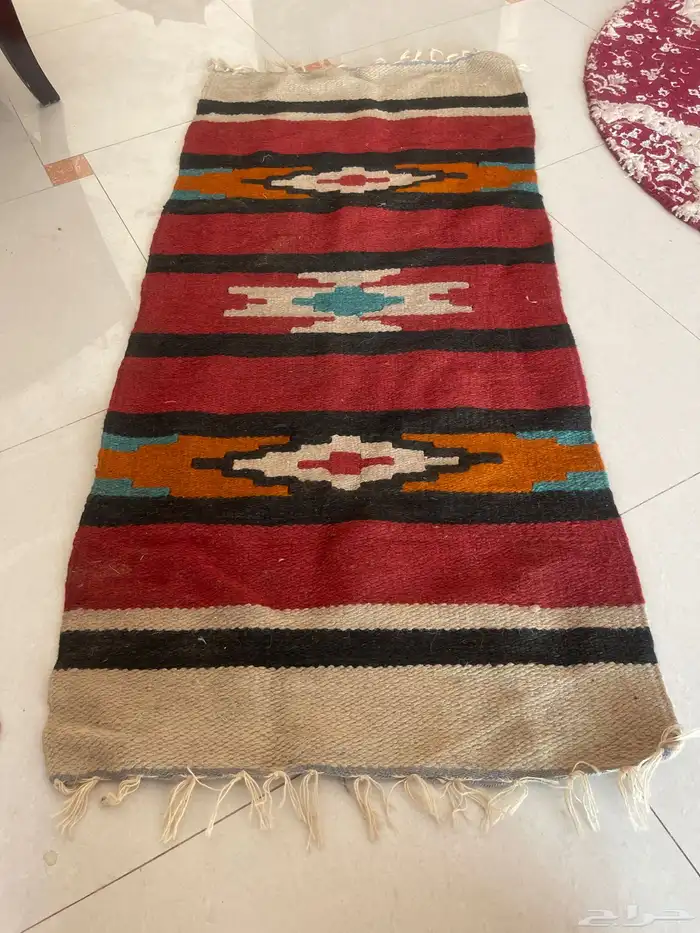 للبيع فرشه صوف نادره تراثية 0