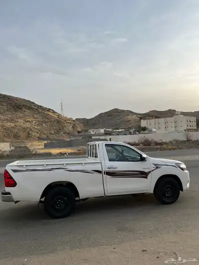 هايلوكس. تم البيع 8