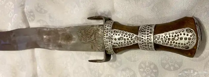 سيف تراثي قديم نادر 2