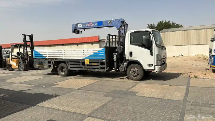 تأجير رافعه شوكيه سكينه فوركلفت للايجار سيزرلف مان لفت كرين 8