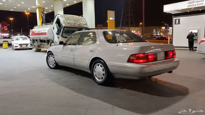 لكزس امريكي LS400 Limited نظيف 13