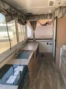 كارافان امريكي سحب متنقل camper 2018 موجود بالاحساء 16