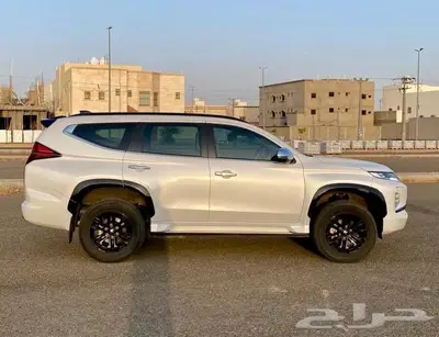 (ميتسوبيشي مونتيرو 2022 فل كامل فئة بلاك سام) 2