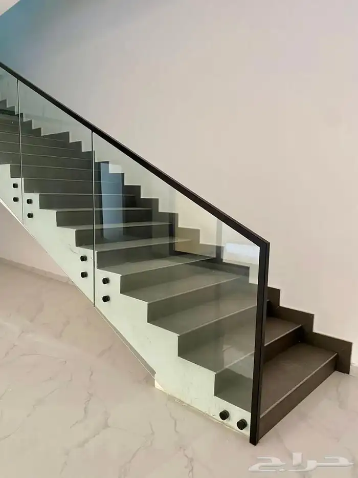 زجاج سكريت بحدث المواصفات العالمية 1