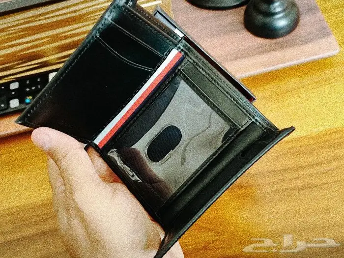 محفظة تومي هلفيغر 2