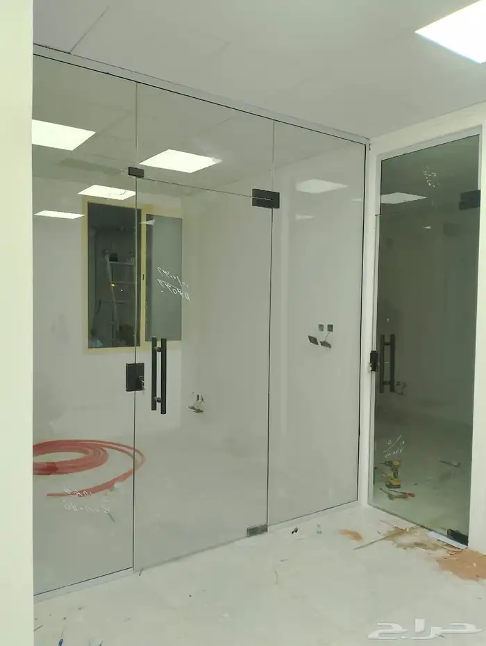 زجاج سكريت بحدث المواصفات العالمية 10