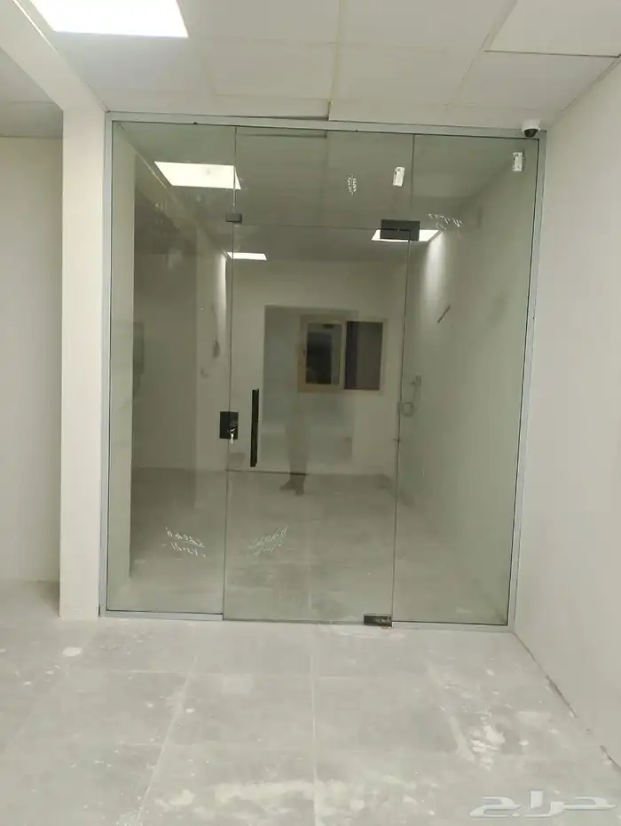 زجاج سكريت بحدث المواصفات العالمية 12