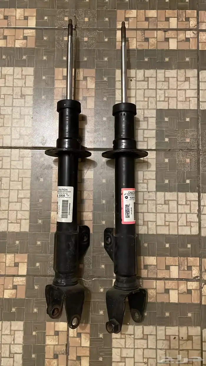 مساعدات امامي كرايسلر 8 سلندر نظيفة 0