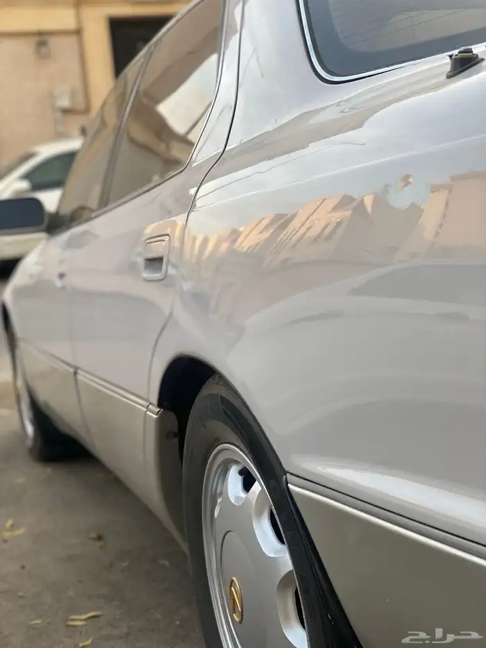 لكزس امريكي LS400 Limited نظيف 43