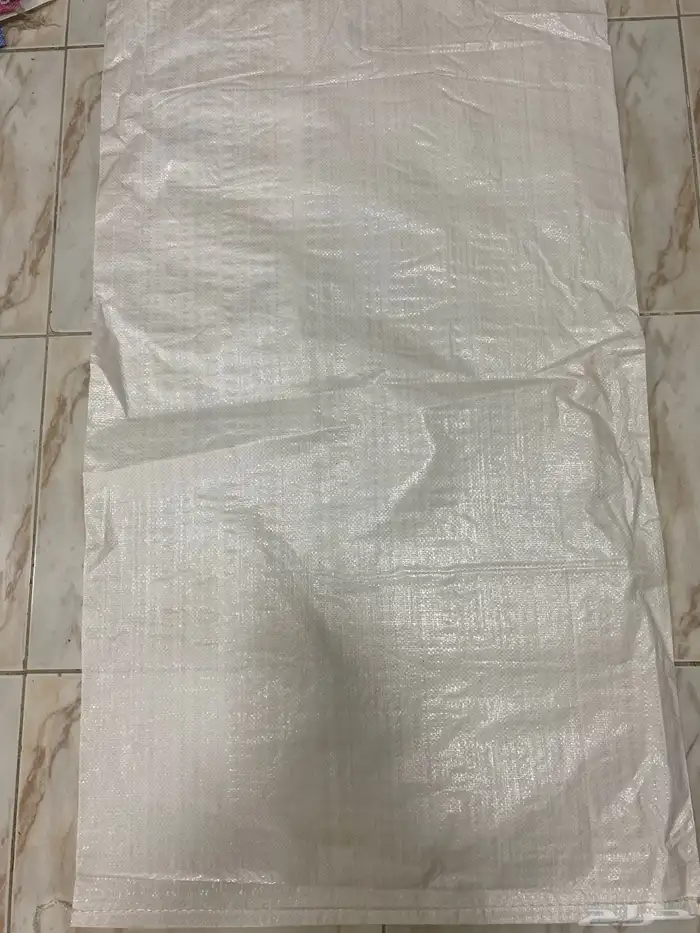 اكياس بلاستك جديده متنوع المقاسات ويوجد اكياس مستخدمه 4