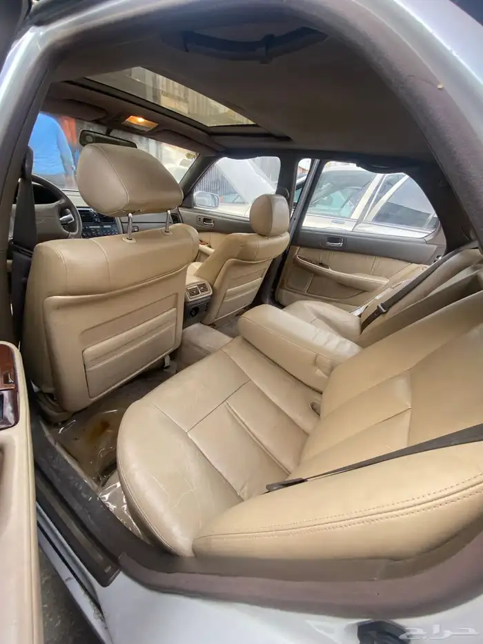 لكزس امريكي LS400 Limited نظيف 37