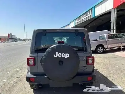 جيب رانجلر 2023صحارى اربع ابواب اصفار 5