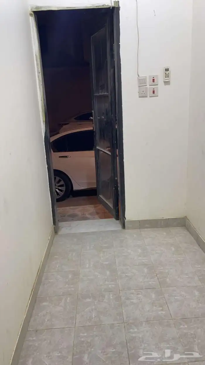 غرفة سائق مكيفة مع دورة مياه 1