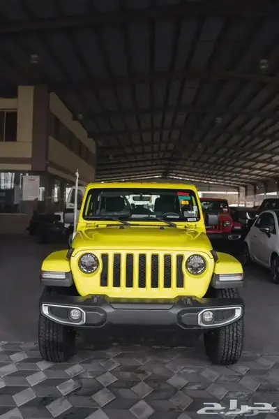 جيب رانجلر 2023صحارى اربع ابواب اصفار 20