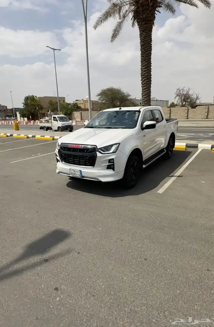 مطلوب مطلوب ايسوزو ديماكس جيتي 2023 2024 0