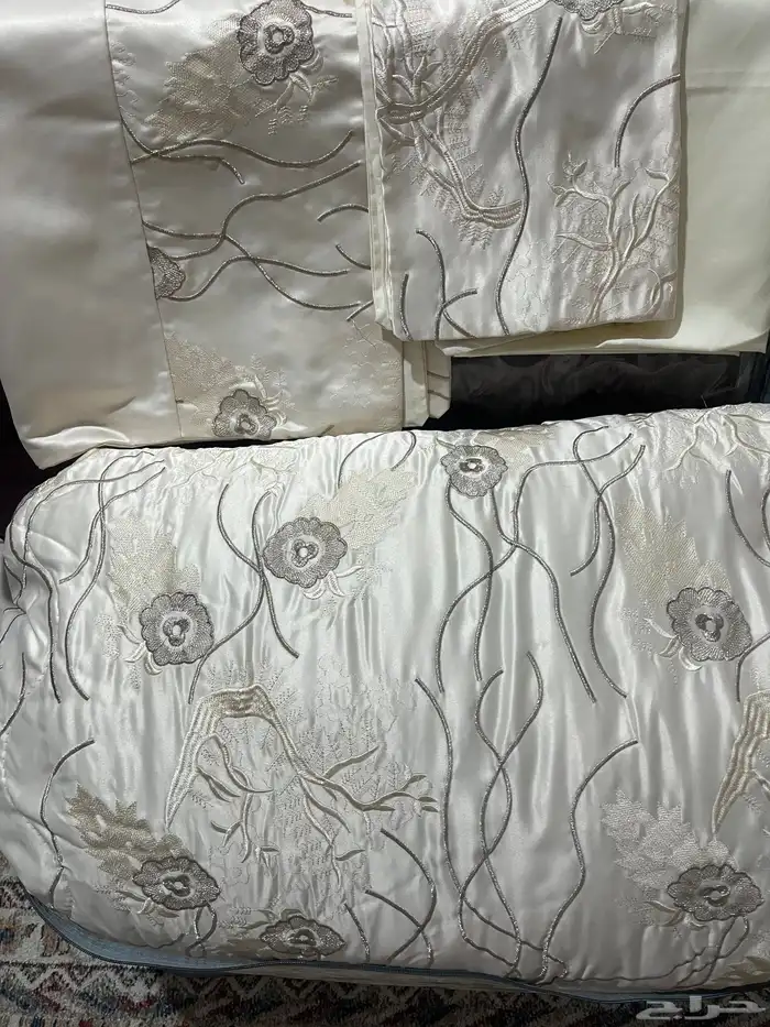 لحاف شبه جديد 1