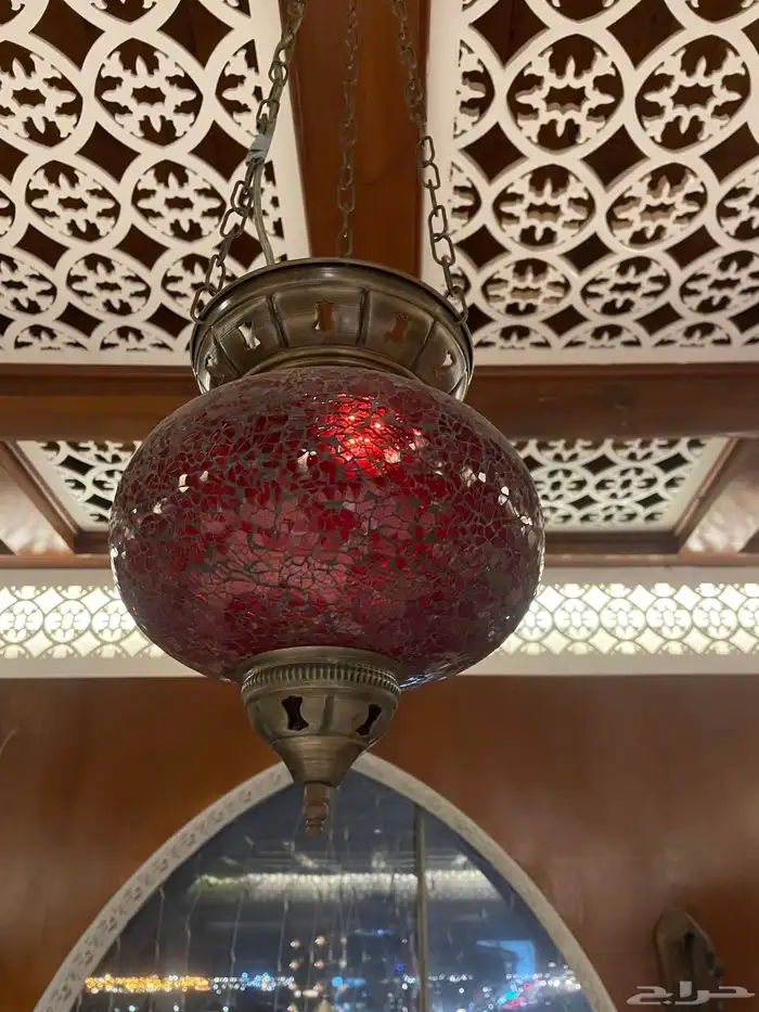 معدات مطاعم وكراسي وذولات وديكور خشب واجهزه تكيف 7