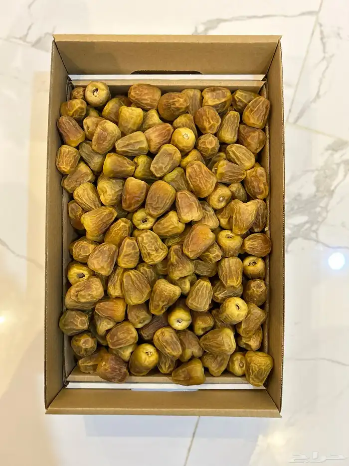 عرض على تمر سكري مفتل فاخر 0