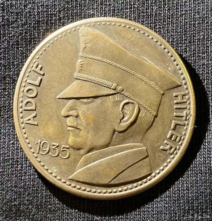 عملة من عهد ادولف هتلر عام 1935 0